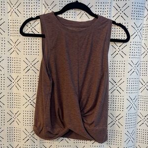Old Navy Active Breathe On Twist Front Workout Tank